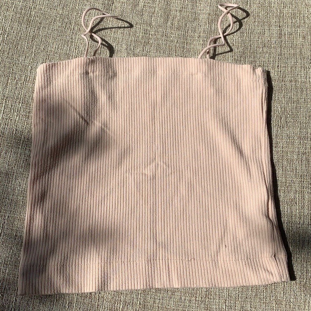 American Eagle pink crop top